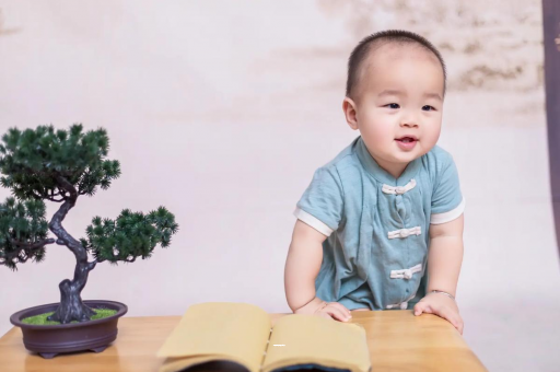 广州供卵包男孩满月宝宝头围多少正常